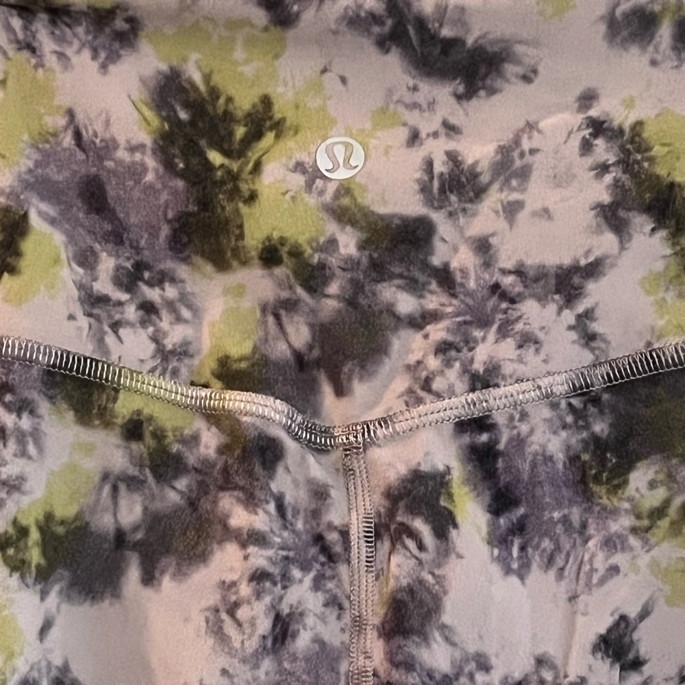 Lululemon women’s size 8 leggings